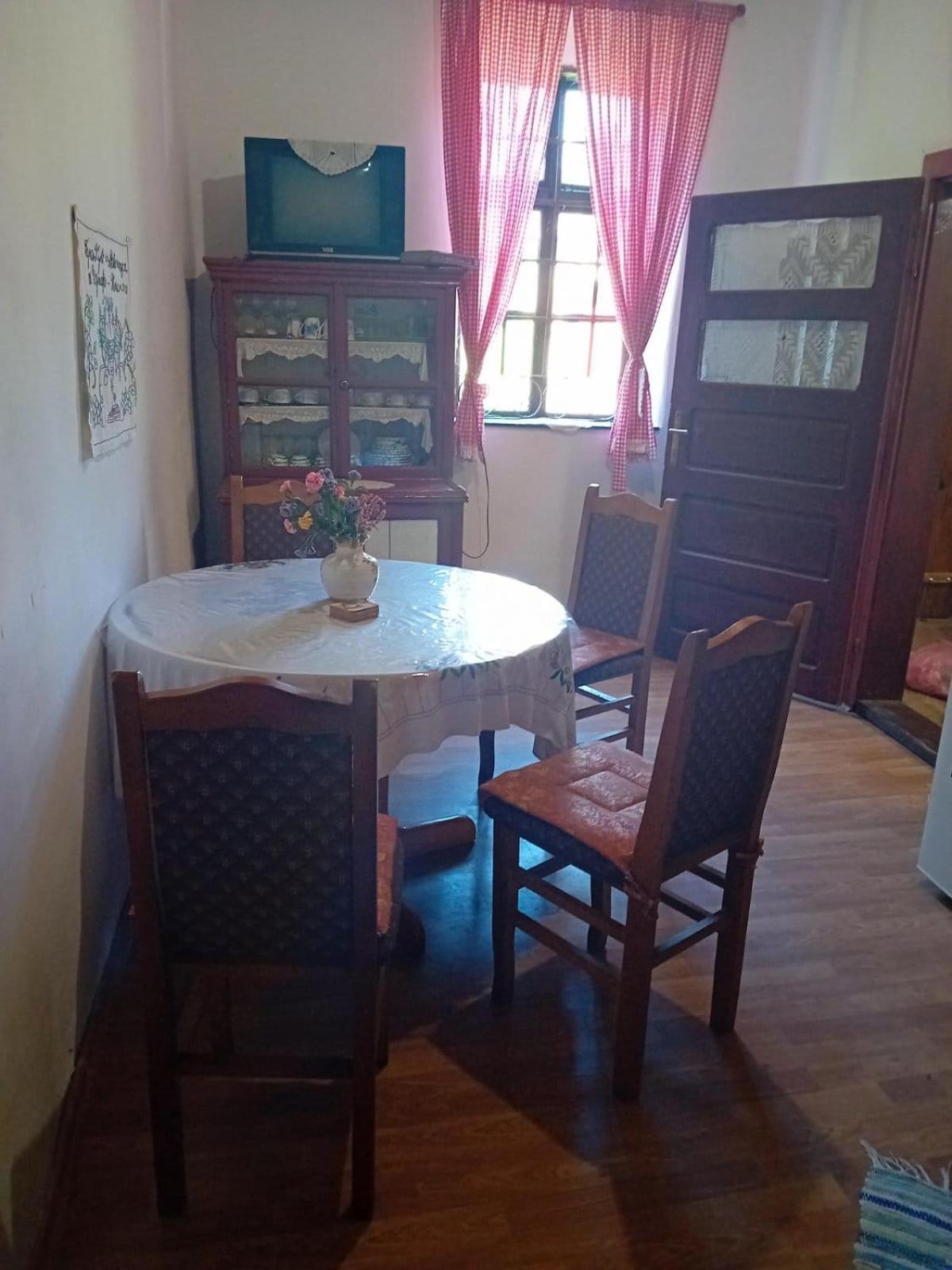 Country House Pivnica Milic Rogljevo公寓 外观 照片