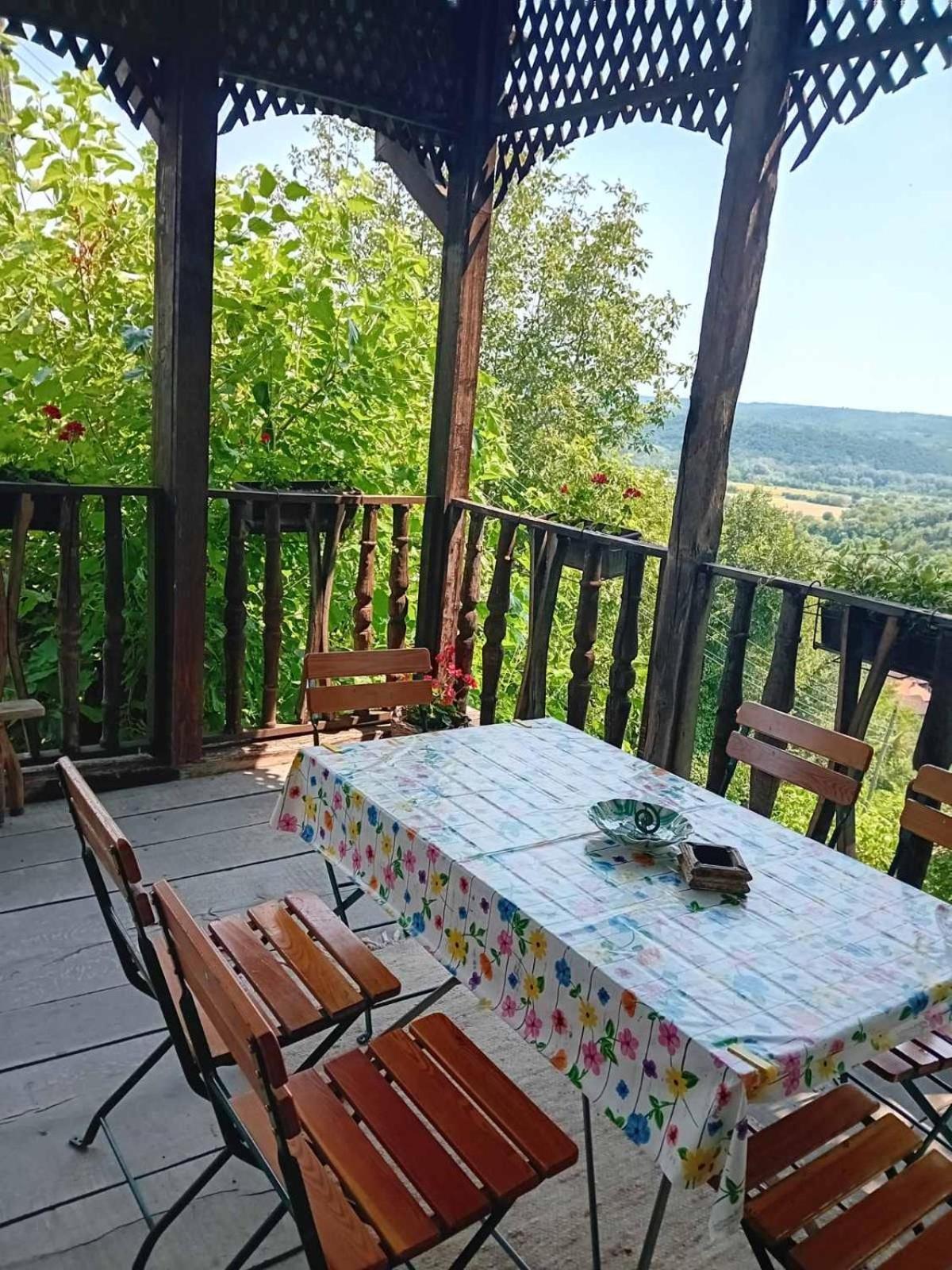 Country House Pivnica Milic Rogljevo公寓 外观 照片