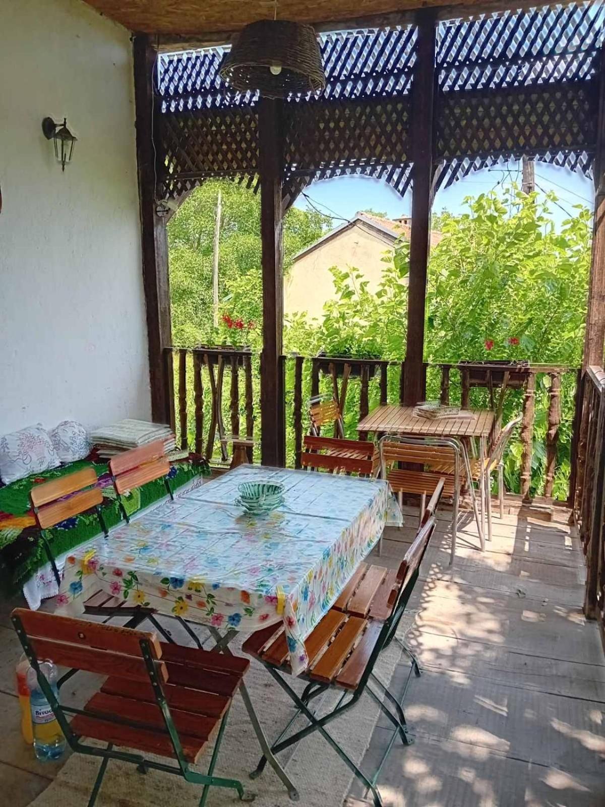 Country House Pivnica Milic Rogljevo公寓 外观 照片